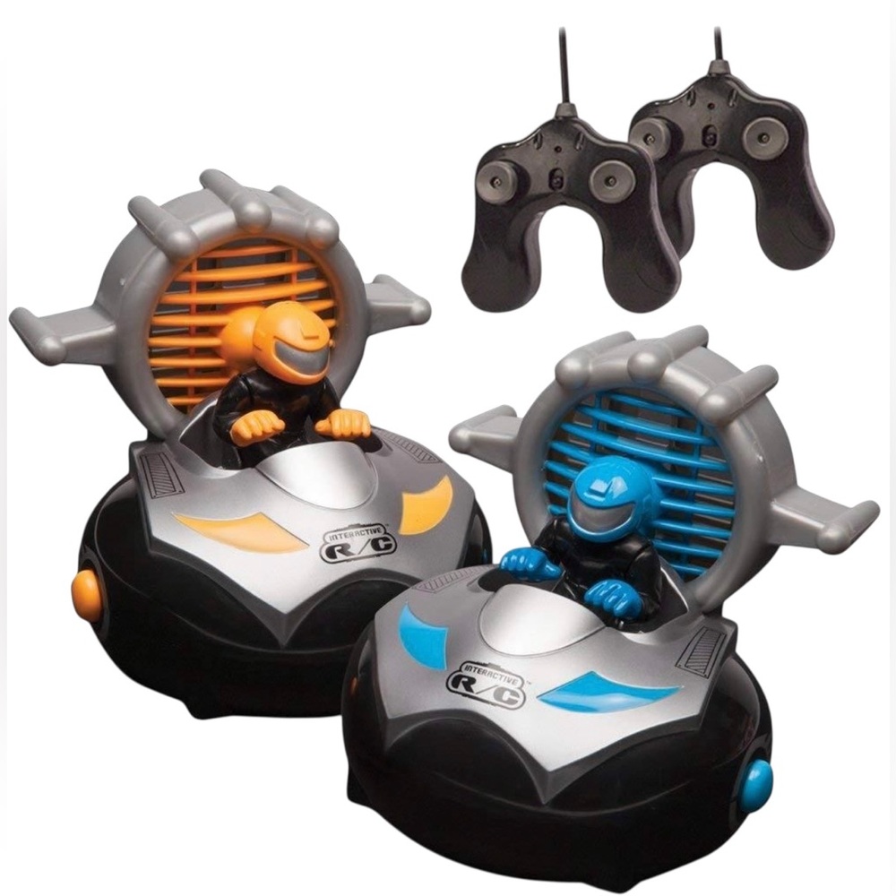 Kid Galaxy Remote Control Bump 'n Chuck Bumper Cars RC Toy Game 2 Radio Controls